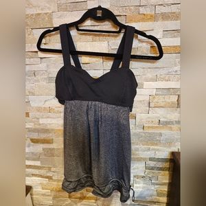 Lululemon tank top with bra 6